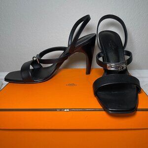 Hermes Glamour 95 Sandal with Black Leather and Silver Hardware, Size 40.5